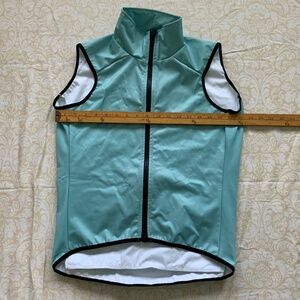 NWOT Bike vest thermal